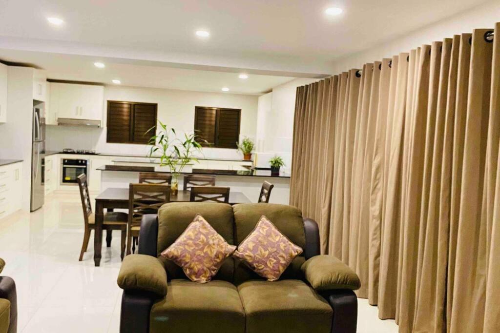 Lovely 4-Bedroom Holiday Home With Free Parking. Lautoka Exterior foto