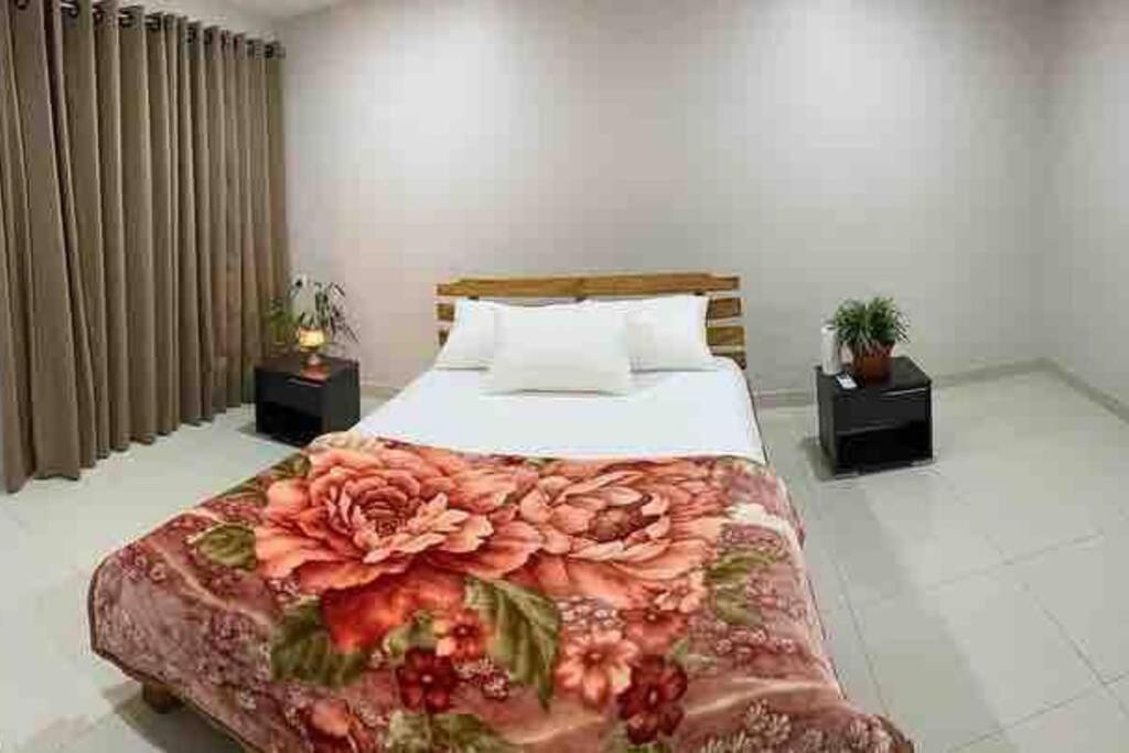Lovely 4-Bedroom Holiday Home With Free Parking. Lautoka Exterior foto